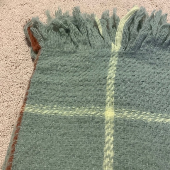 NEW brushed blanket scarf. A new day. Beautiful plaid. - Picture 6 of 6